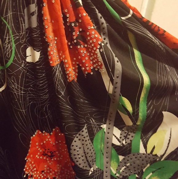 Flowy Floral Short Sleeve Dress - Picture 5 of 5